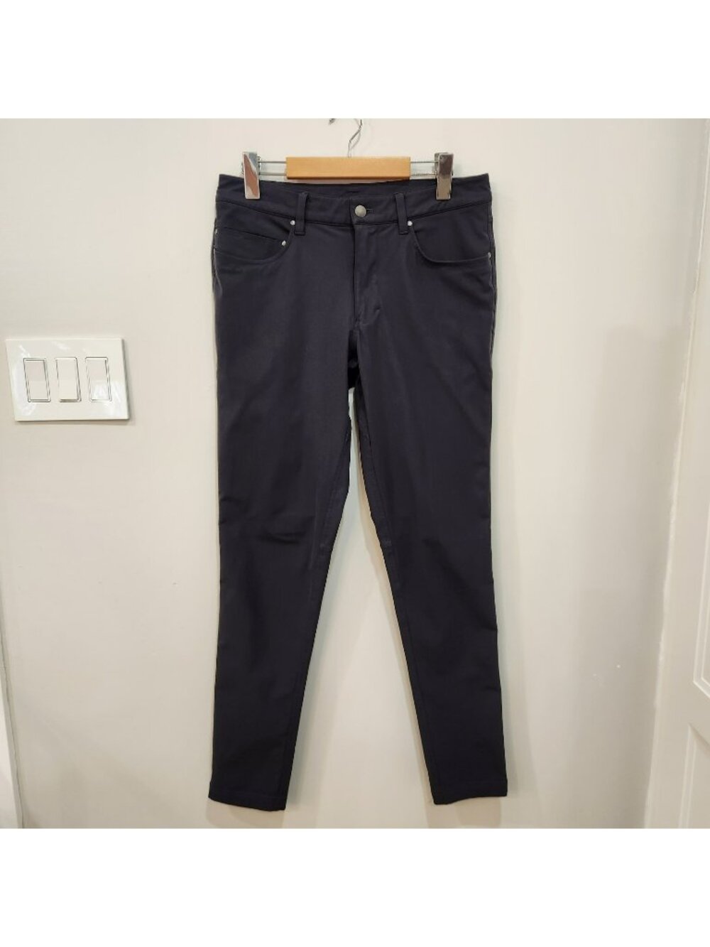 Lululemon ABC Slim-Fit 5 Pocket Pant Mens 30x31 Gray Warpstreme Casual Travel
